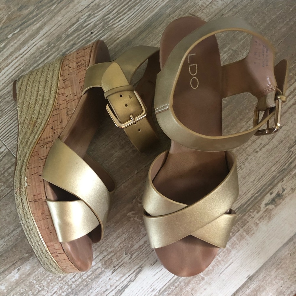 Aldo gold wedges